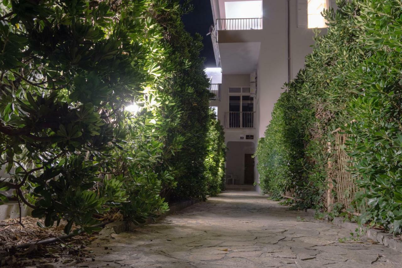 Beachfront Apartments Don Kaštela المظهر الخارجي الصورة