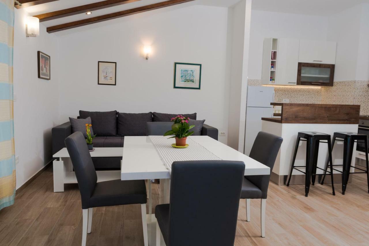 Beachfront Apartments Don Kaštela المظهر الخارجي الصورة
